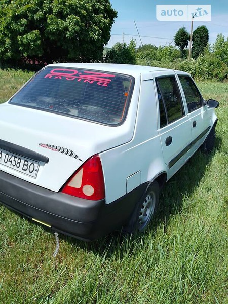 Dacia Solenza 2004  випуску Кропивницький з двигуном 1.4 л  хэтчбек механіка за 2000 долл. 