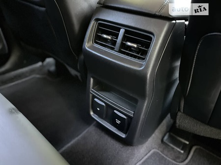 Ford Edge 2019  випуску Львів з двигуном 2 л бензин позашляховик автомат за 21500 долл. 