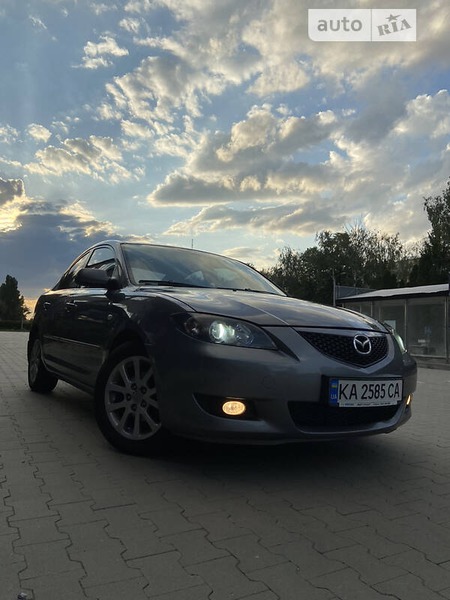 Mazda 3 2005  випуску Київ з двигуном 1.6 л бензин седан автомат за 5500 долл. 