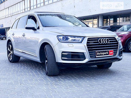 Audi Q7 2018  випуску Львів з двигуном 3 л бензин позашляховик автомат за 34490 долл. 