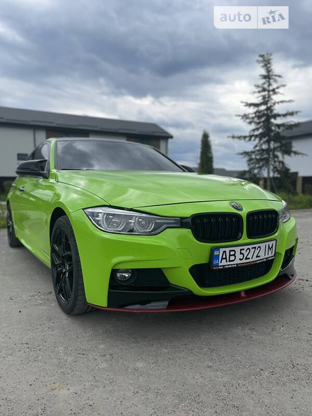 BMW 330 2017  випуску Київ з двигуном 2 л бензин седан автомат за 28000 долл. 