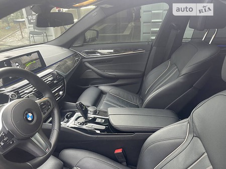 BMW 540 2018  випуску Львів з двигуном 3 л бензин седан автомат за 41000 долл. 