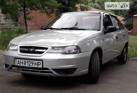 Daewoo Nexia 2011  випуску Київ з двигуном 1.6 л  седан  за 2700 долл. 