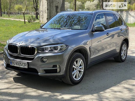 BMW X5 2015  випуску Тернопіль з двигуном 3 л дизель позашляховик автомат за 35299 долл. 