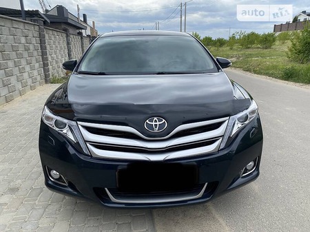 Toyota Venza 2013  випуску Рівне з двигуном 2.7 л бензин універсал автомат за 19000 долл. 