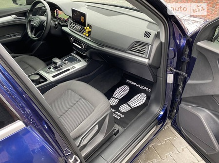 Audi Q5 2017  випуску Хмельницький з двигуном 2 л дизель позашляховик автомат за 40500 долл. 