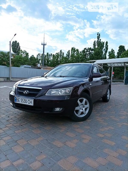 Hyundai Sonata 2007  випуску Миколаїв з двигуном 0 л  седан механіка за 6900 долл. 