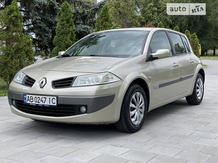 Renault Megane 2006  випуску Вінниця з двигуном 1.5 л дизель хэтчбек механіка за 4850 долл. 