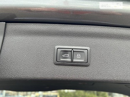 Audi Q3 2015  випуску Миколаїв з двигуном 2 л бензин позашляховик автомат за 19700 долл. 