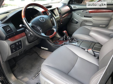 Lexus GX 470 2008  випуску Львів з двигуном 4.7 л  позашляховик автомат за 20000 долл. 