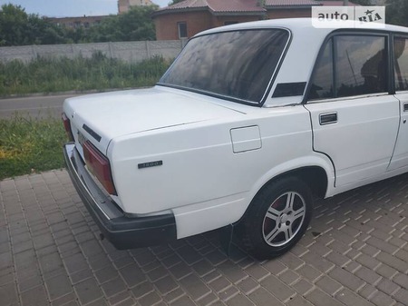 Lada 2107 2003  випуску Кропивницький з двигуном 1.5 л  седан механіка за 35000 грн. 