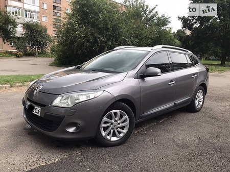 Renault Megane 2010  випуску Суми з двигуном 1.5 л дизель універсал механіка за 7500 долл. 