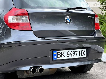 BMW 120 2004  випуску Рівне з двигуном 2 л бензин хэтчбек автомат за 6900 долл. 