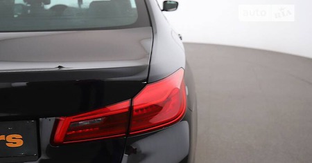 BMW 520 2017  випуску Ужгород з двигуном 0 л дизель седан автомат за 39000 долл. 