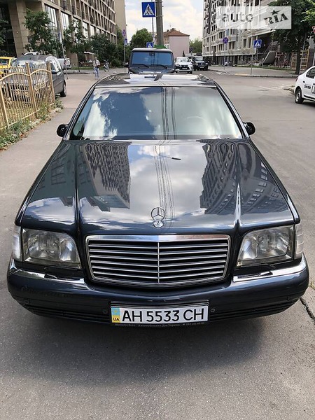 Mercedes-Benz S 420 1998  випуску Київ з двигуном 4.2 л  седан автомат за 10000 долл. 
