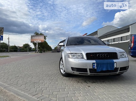 Audi A4 Limousine 2002  випуску Івано-Франківськ з двигуном 1.9 л дизель універсал механіка за 4950 долл. 