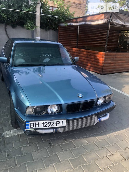 BMW 520 1994  випуску Одеса з двигуном 3 л дизель седан механіка за 5500 долл. 