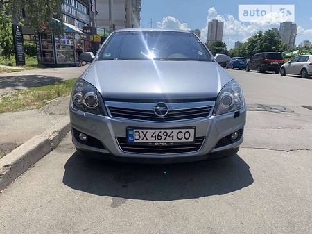 Opel Astra 2009  випуску Київ з двигуном 1.8 л бензин хэтчбек автомат за 6800 долл. 