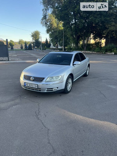 Volkswagen Phaeton 2006  випуску Дніпро з двигуном 3 л дизель седан автомат за 10000 долл. 