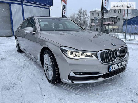 BMW 740 2019  випуску Ужгород з двигуном 3 л бензин седан автомат за 59000 долл. 
