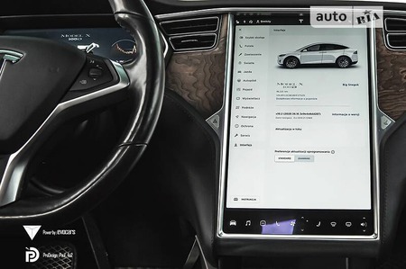 Tesla X 2017  випуску Львів з двигуном 0 л електро позашляховик автомат за 65000 долл. 