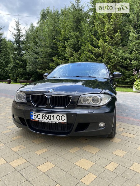 BMW 120 2008  випуску Львів з двигуном 2 л дизель хэтчбек автомат за 8900 долл. 