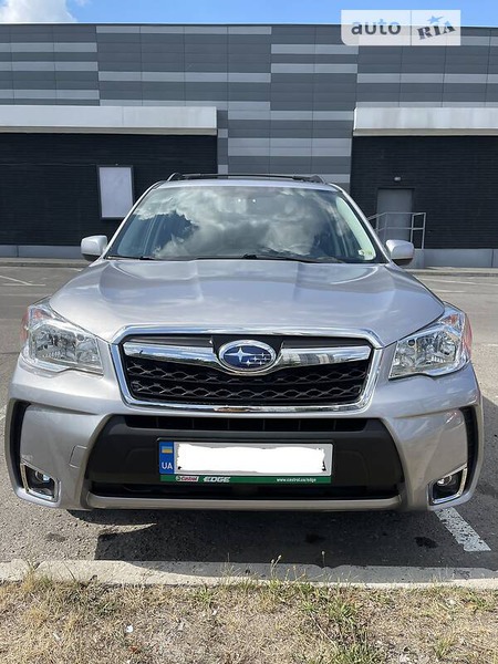 Subaru Forester 2015  випуску Дніпро з двигуном 2.5 л бензин позашляховик автомат за 13000 долл. 