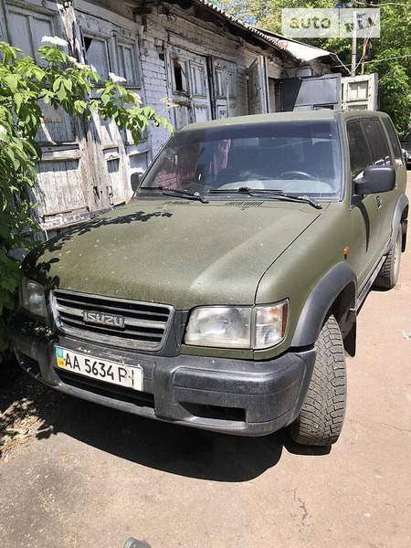 Isuzu Trooper 1998  випуску Київ з двигуном 3.5 л  позашляховик  за 4000 долл. 