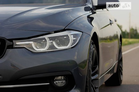 BMW 340 2016  випуску Кропивницький з двигуном 3 л бензин седан автомат за 35000 долл. 