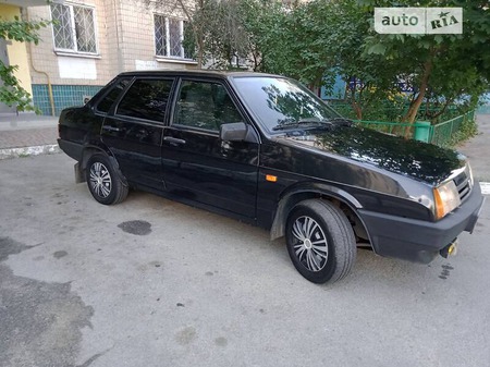 Lada 21099 2006  выпуска Днепропетровск с двигателем 1.5 л  седан механика за 2850 долл. 