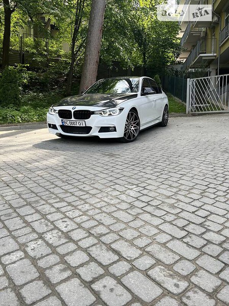 BMW 340 2018  випуску Львів з двигуном 3 л бензин седан автомат за 33000 долл. 