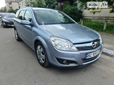 Opel Astra 2008  випуску Рівне з двигуном 1.7 л  універсал механіка за 5300 долл. 