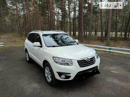 Hyundai Santa Fe 2011  випуску Луцьк з двигуном 2.2 л дизель позашляховик автомат за 14700 долл. 