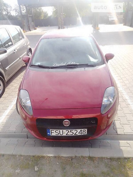 Fiat Punto 2008  випуску Львів з двигуном 1.4 л  хэтчбек механіка за 4200 долл. 