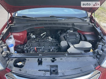 Hyundai Santa Fe 2015  випуску Київ з двигуном 2.4 л бензин позашляховик автомат за 14300 долл. 
