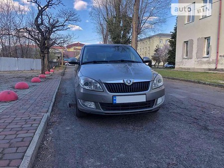 Skoda Fabia 2010  випуску Ужгород з двигуном 1.4 л бензин хэтчбек механіка за 6200 долл. 