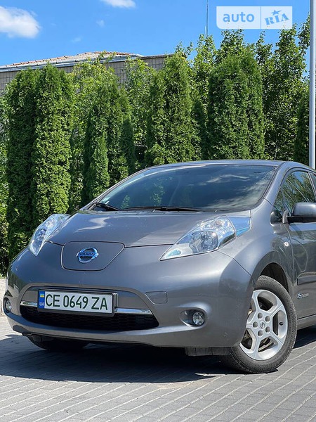 Nissan Leaf 2016  випуску Тернопіль з двигуном 0 л електро седан автомат за 16900 долл. 