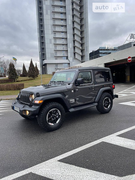 Jeep Wrangler 2018  випуску Київ з двигуном 3.6 л бензин позашляховик автомат за 31000 долл. 