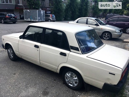 Lada 2107 1991  випуску Запоріжжя з двигуном 1.5 л  седан механіка за 1500 долл. 