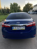 Toyota Corolla 2016 Киев 1.6 л  седан автомат к.п.