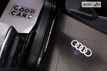 Audi SQ5 2018  випуску Одеса з двигуном 3 л бензин позашляховик автомат за 52700 долл. 
