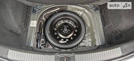 Seat Leon 2015  випуску Чернівці з двигуном 1.6 л дизель хэтчбек механіка за 10500 долл. 