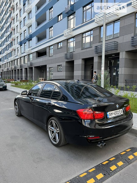 BMW 328 2013  випуску Київ з двигуном 2 л бензин седан автомат за 15000 долл. 
