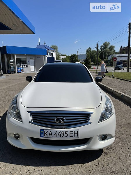 Infiniti G25 2011  випуску Чернівці з двигуном 2.5 л бензин седан автомат за 12500 долл. 