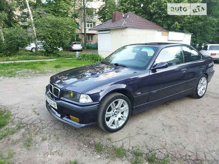 BMW 318 1997  випуску Харків з двигуном 1.8 л бензин купе механіка за 5300 долл. 