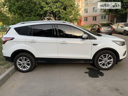 Ford Kuga 2019  випуску Київ з двигуном 1.5 л дизель позашляховик автомат за 20000 долл. 