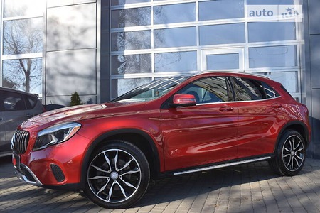 Mercedes-Benz GLA клас 2016  випуску Одеса з двигуном 2 л бензин позашляховик автомат за 22700 долл. 