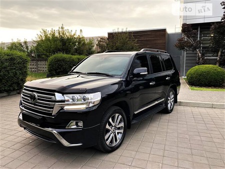 Toyota Land Cruiser 2016  випуску Черкаси з двигуном 4.5 л дизель позашляховик автомат за 49800 долл. 