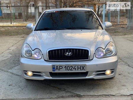 Hyundai Sonata 2003  випуску Запоріжжя з двигуном 2 л бензин седан механіка за 5499 долл. 