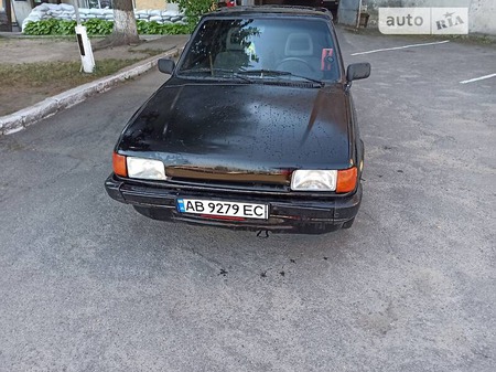 Ford Fiesta 1987  випуску Вінниця з двигуном 1 л  хэтчбек механіка за 800 долл. 